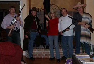 About female voice actor Mona Lisa.